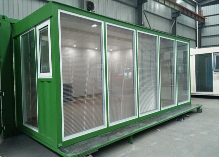 Used 20ft Expandable Shipping Container House Green Special Glass